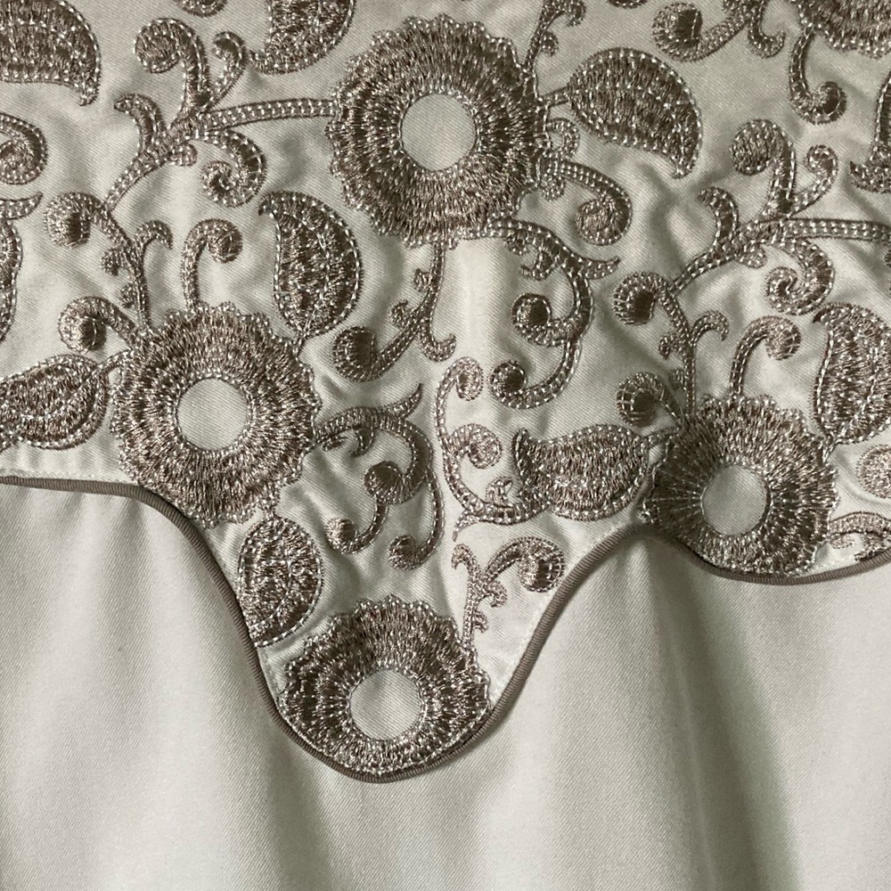 Roper SZ XL White and Black Western Shirt long sleeve beautifully embroidered - Picture 7 of 12